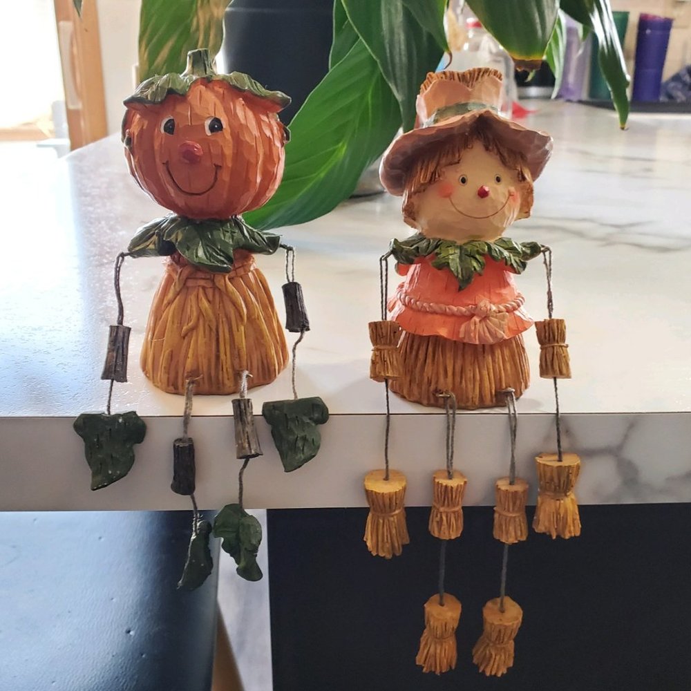 Scarecrow & Pumpkin Head Shelf Sitters 2 Piece Figurine Set